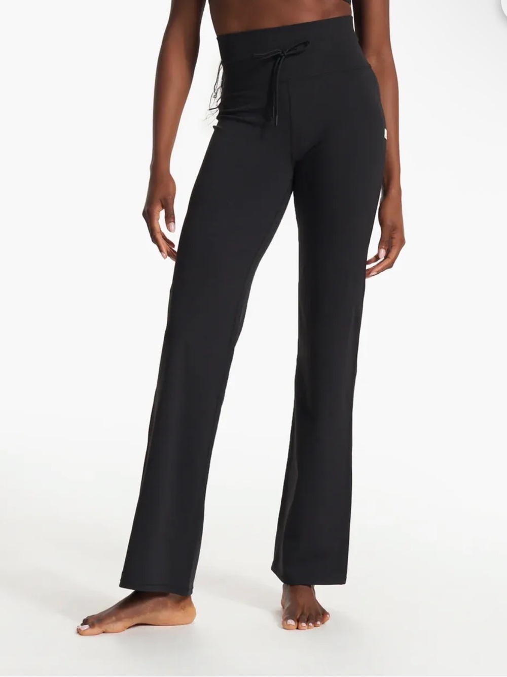 Vuori Black Daily Wide-Leg Pants